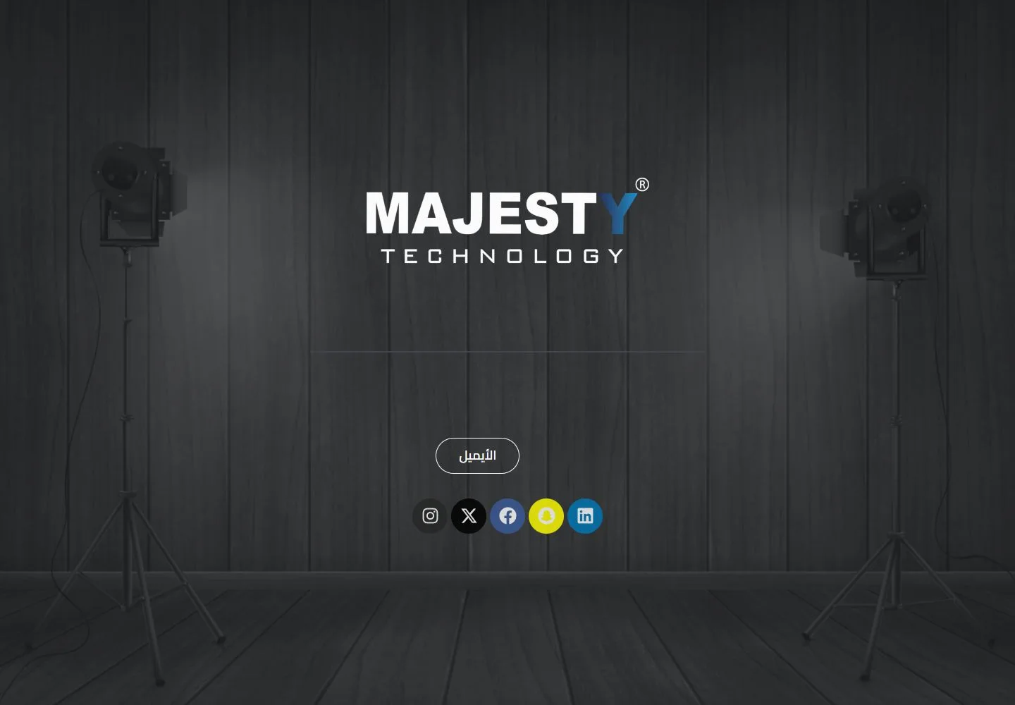 Actual website screenshot Majesty Technology · QR by Baylasan